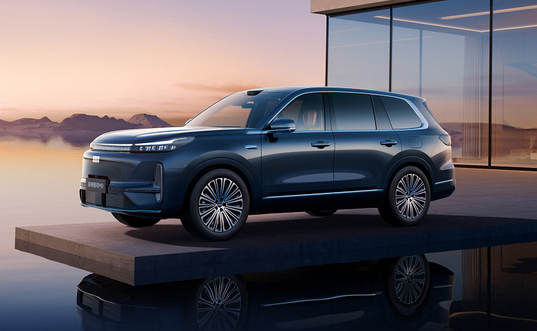 Этот кроссовер Geely готов задвинуть Li Auto L9: компания собрала 40 тысяч заказов на новый гибридный флагманский внедорожник Galaxy M9 всего за 24 часа